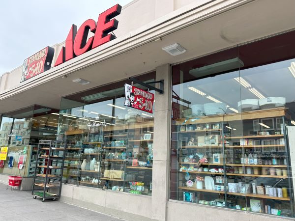 Standard 5 & 10 Ace storefront